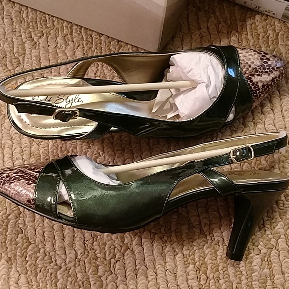 Dress shoes